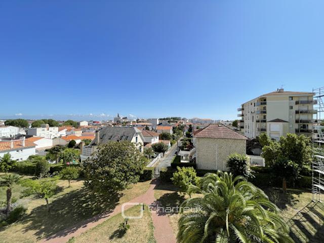 Vente Appartement 3 pièces 81.84 m2 Royan