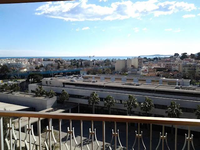 Vente Appartement 3 pièces 81.01 m2 Cagnes sur Mer