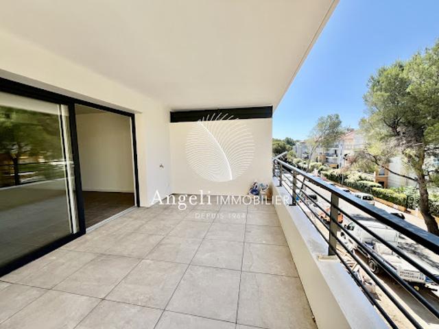 Vente Appartement 3 pièces 81.07 m2 Saint aygulf