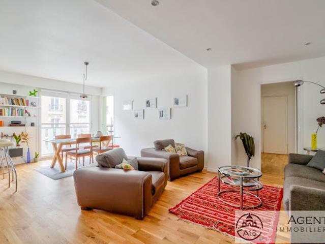 Vente Appartement 3 pièces 81 m2 Paris 18ème