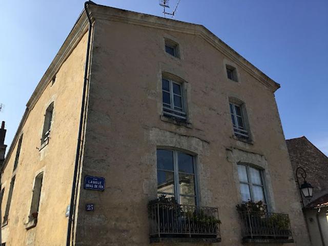 Vente Appartement 3 pièces 82.5 m2 Fontenay le Comte