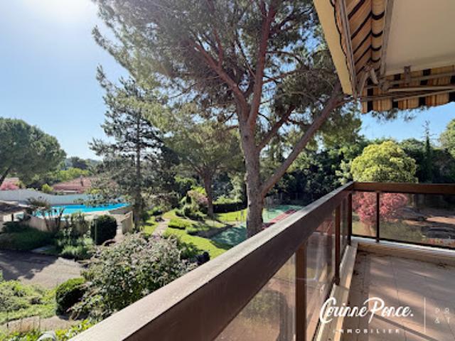 Vente Appartement 3 pièces 82 m2 Nimes