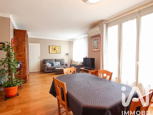 Vente Appartement 3 pièces 82 m2 Nimes