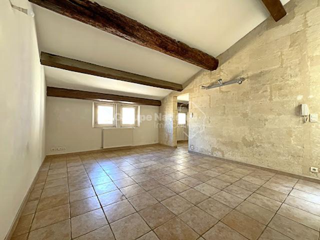 Vente Appartement 3 pièces 84.29 m2 Arles