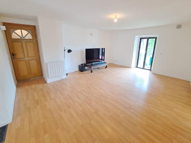 Vente Appartement 3 pièces 84 m2 Gruffy