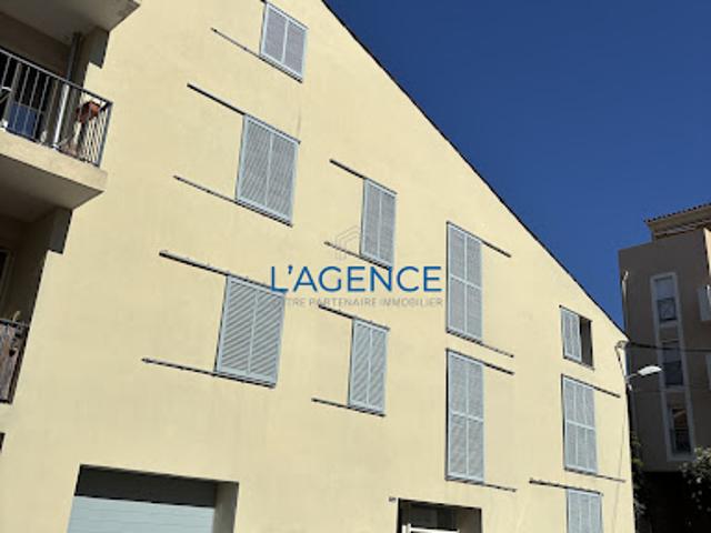 Vente Appartement 3 pièces 85 m2 Hyeres