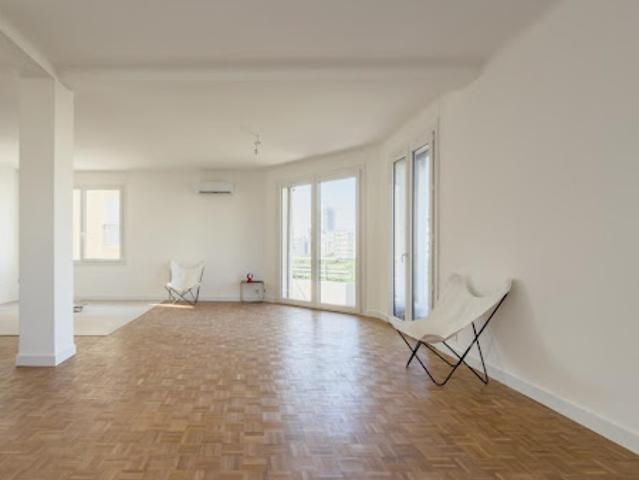 Vente Appartement 3 pièces 85 m2 Marseille 8ème