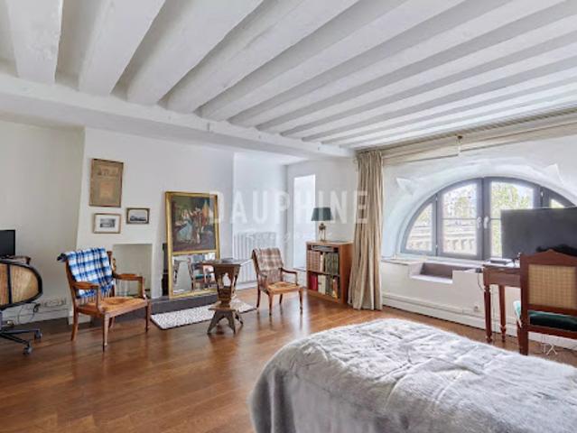 Vente Appartement 3 pièces 86.1 m2 Paris 1er