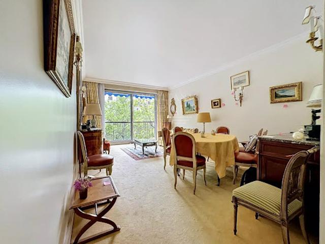 Vente Appartement 3 pièces 88.87 m2 Paris 16ème