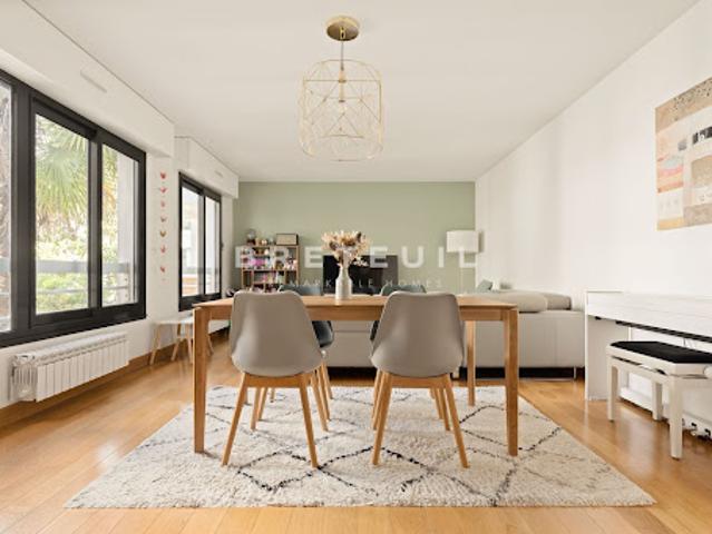 Vente Appartement 3 pièces 88.32 m2 Paris 15ème