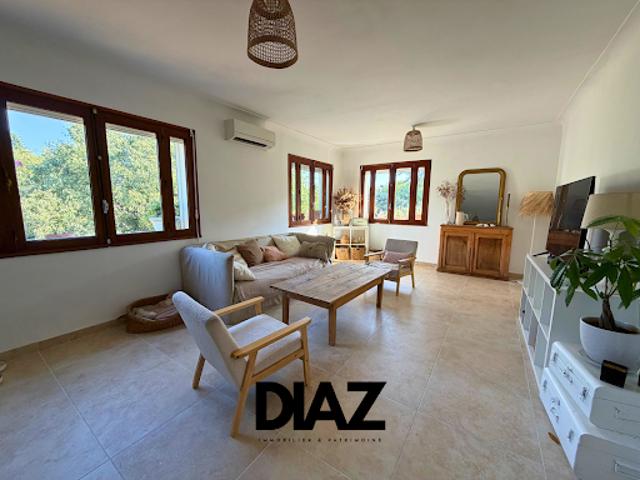 Vente Appartement 3 pièces 94 m2 Nimes