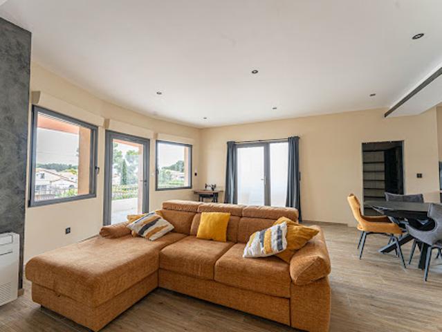 Vente Appartement 3 pièces 99 m2 Carry le Rouet