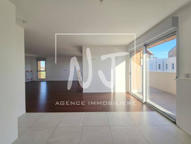 Vente Appartement 3 pièces 100 m2 Avrille