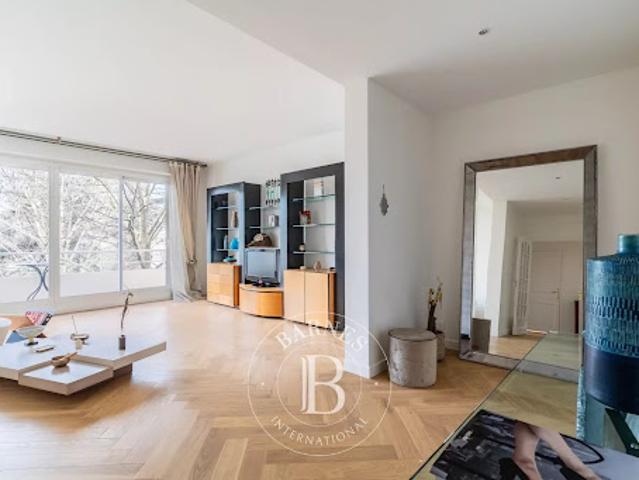 Vente Appartement 3 pièces 102.61 m2 Paris 16ème
