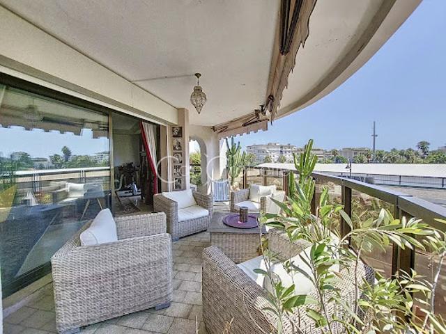 Vente Appartement 3 pièces 103.6 m2 Cannes