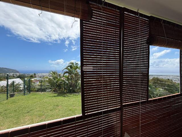 Vente Appartement 3 pièces 104 m2 Saint Denis