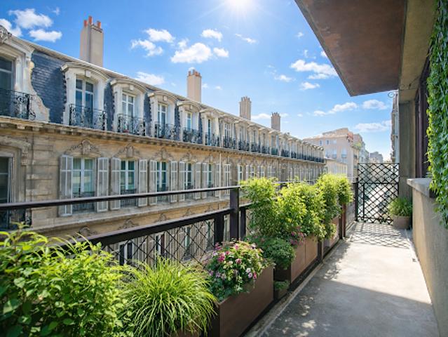 Vente Appartement 3 pièces 106.04 m2 Marseille 6ème