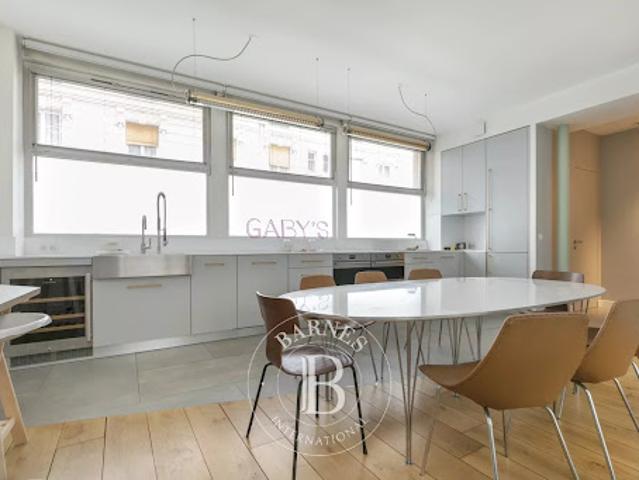 Vente Appartement 3 pièces 110.37 m2 Paris 11ème