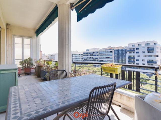 Vente Appartement 3 pièces 110 m2 Marseille 8ème
