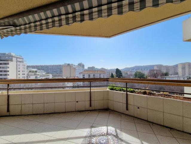 Vente Appartement 3 pièces 112.62 m2 Marseille 8ème