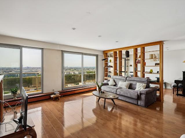 Vente Appartement 3 pièces 114.47 m2 Courbevoie
