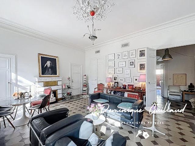 Vente Appartement 3 pièces 115.13 m2 Nimes