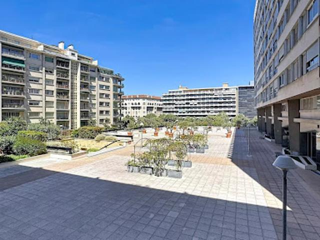 Vente Appartement 3 pièces 115 m2 Marseille 8ème