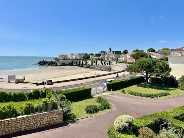 Vente Appartement 3 pièces 118 m2 Royan
