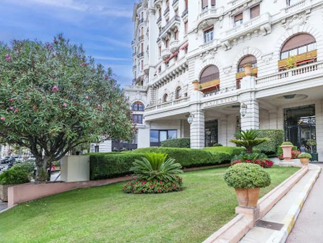 Vente Appartement 3 pièces 132 m2 Nice