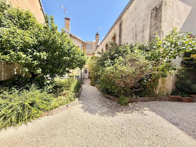 Vente Appartement 3 pièces 161 m2 Pontailler sur Saône