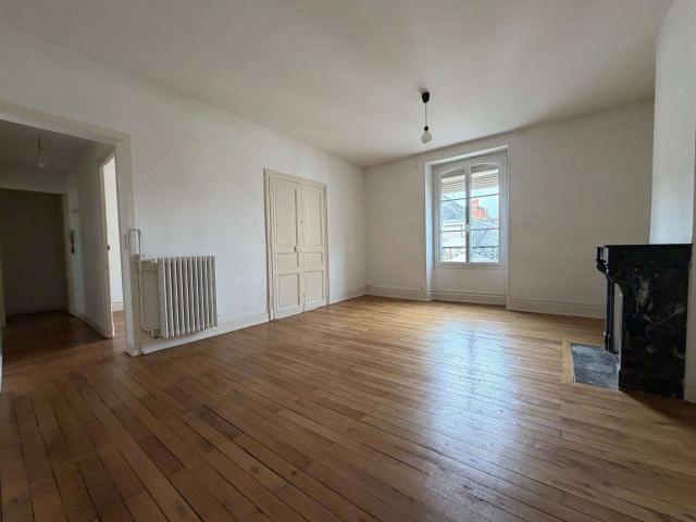 Vente appartement 3 pièces Angers Centre 49