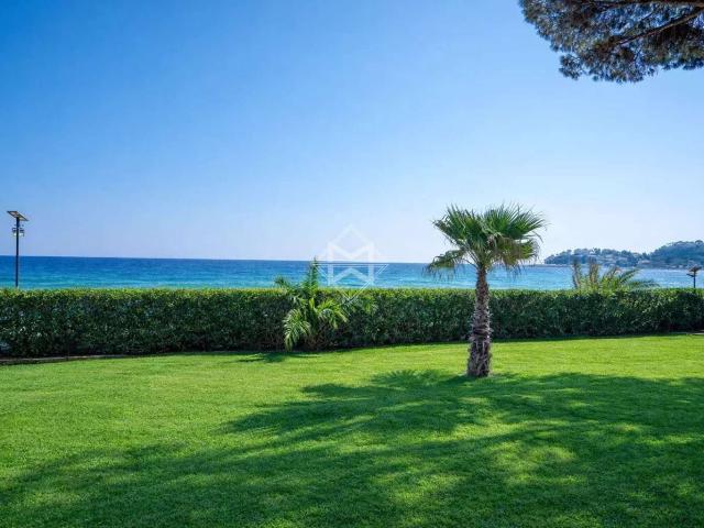 Vente appartement 3 pièces Cavalaire sur Mer 83