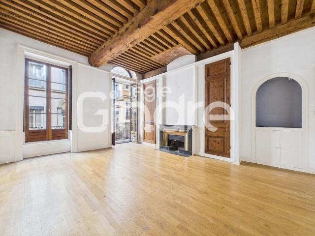 Vente Appartement 3 pièces + cuisine 93 m² 490 000 €