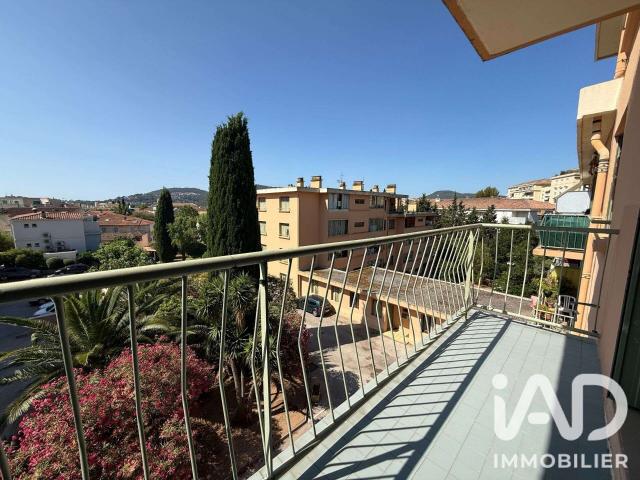 Vente appartement 3 pièces Hyères 83
