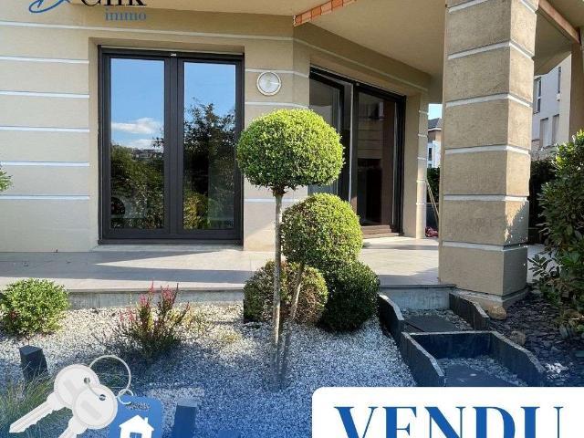 Vente appartement 3 pièces Laval 53