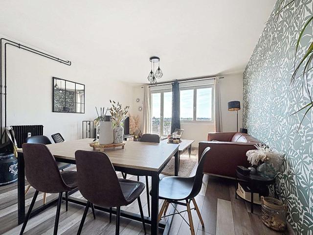 Vente appartement 3 pièces Laval 53