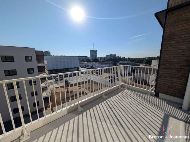 Vente appartement 3 pièces Laval 53