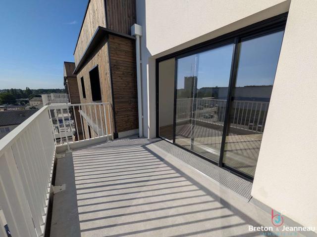 Vente appartement 3 pièces Laval 53