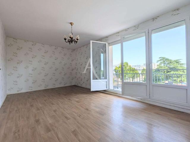 Vente appartement 3 pièces Nantes Rond Point de Paris Blanche de Castille 44