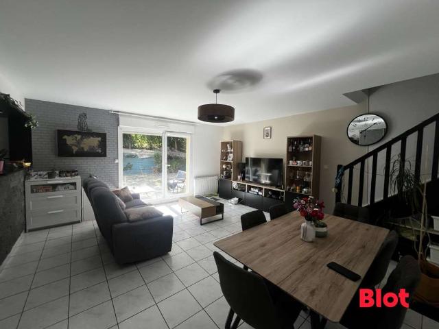 Vente appartement 3 pièces Orgères 35