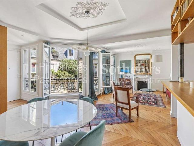 Vente appartement 3 pièces Paris 1er 75