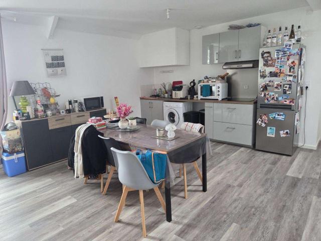 Vente appartement 3 pièces Saint Georges Buttavent 53