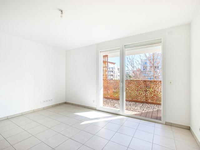 Vente appartement T2 Beau balcon Résidence récente