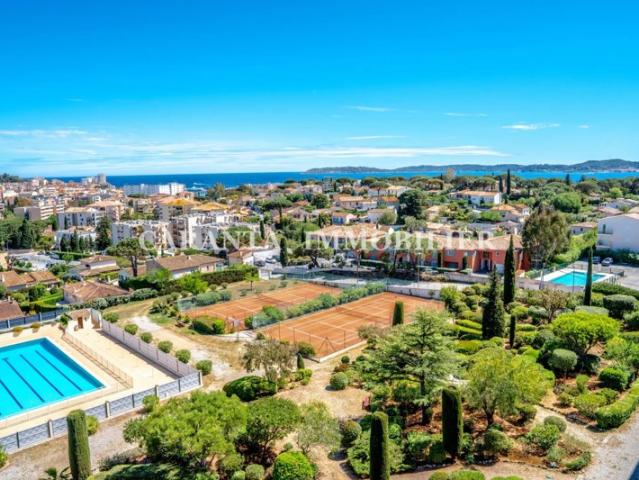 Vente appartement T4 Sainte Maxime avec Vue mer féérique rés
