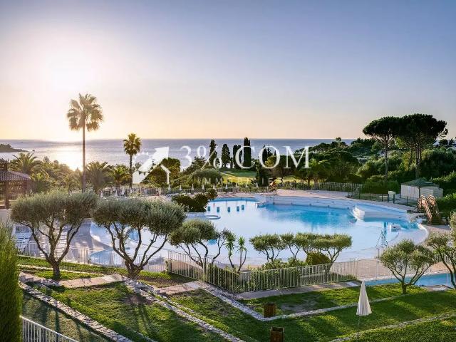 Vente Appartement avec sublime terrasse AGAY