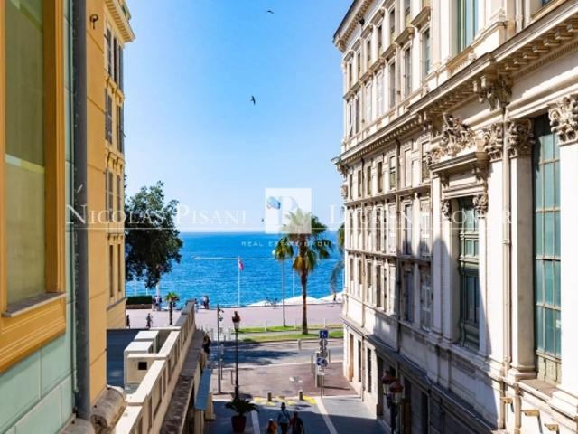 VENTE APPARTEMENT DANS UN PALAIS DU XVIIIe siècle