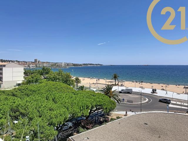 VENTE FREJUS PLAGE APPARTEMENT 3 PIECES AVEC VUE MER ET GARAGE