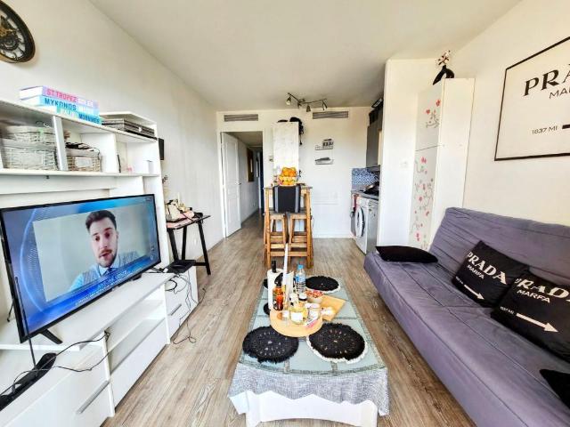 VENTE: appartement LOUÉ T2 27 m² à CANNES LA BOCCA
