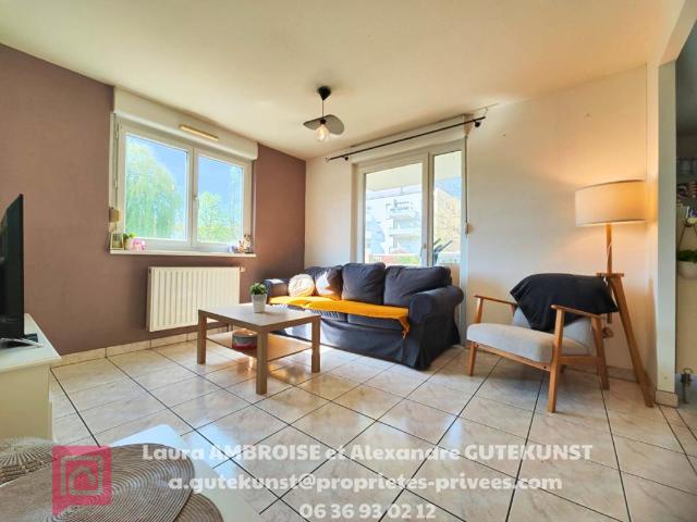 Vente appartement rez de chaussée 4 pièces 77 m2 + terrasse 44 m² + garage