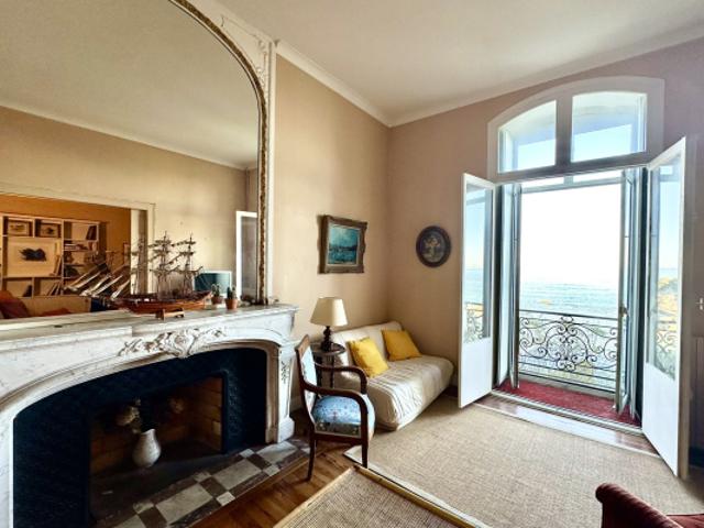 VENTE APT VUE MER TERRASSE PKG CENTRE DE BIARRITZ E
